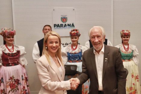 Imagem referente a Paraná firma acordo com província da Polônia para desenvolvimento econômico, ambiental e cultural