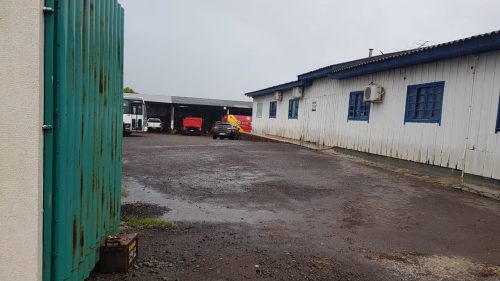 Homem fica ferido ao sofrer queda de plano elevado no Bairro Nova Cidade