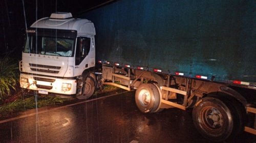 Atenção! BR-467 entre Toledo e Cascavel está bloqueada