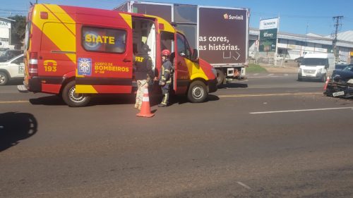 Gol e S10 se envolvem em colisão na rodovia BR-277, em Cascavel