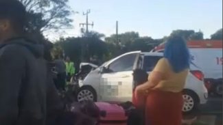 Imagens feitas por internauta mostram vítimas logo após acidente na BR-277 em Santa Tereza