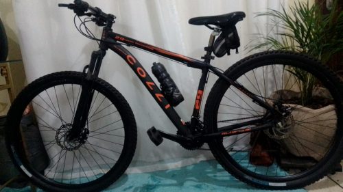 Bicicleta foi furtada de estacionamento de supermercado no Santa Cruz