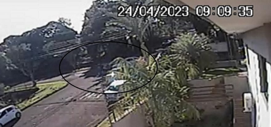 Câmera registra momento do acidente que deixou garupa ferido no Parque São Paulo