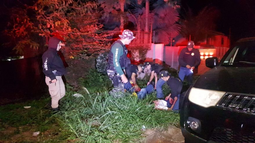 Escola de formação realiza simulação de atendimento a policiais feridos em combate