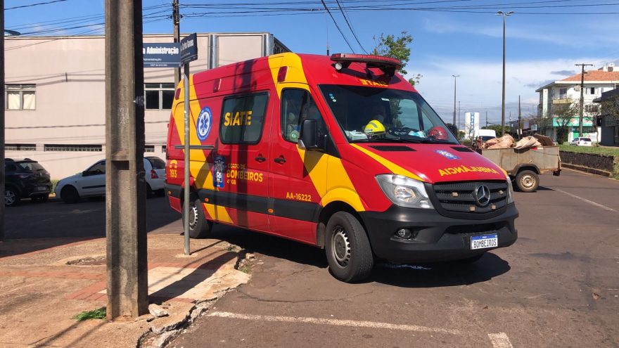 Mulher sofre queda na Rua Administração e Siate é acionado