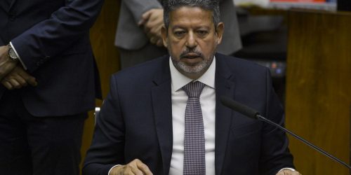 Câmara aprova regime de urgência para votação do PL das fake news