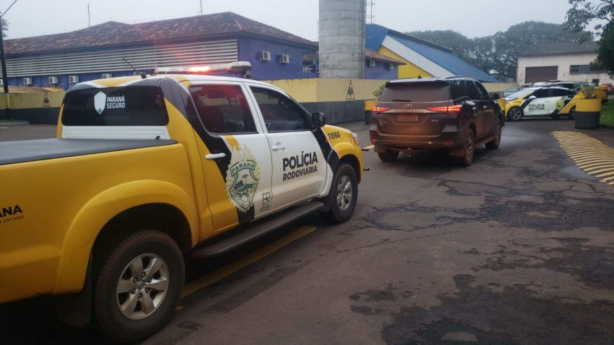 3ª CIA da PRE de Cascavel apreende SW4 carregada com maconha na PR-180