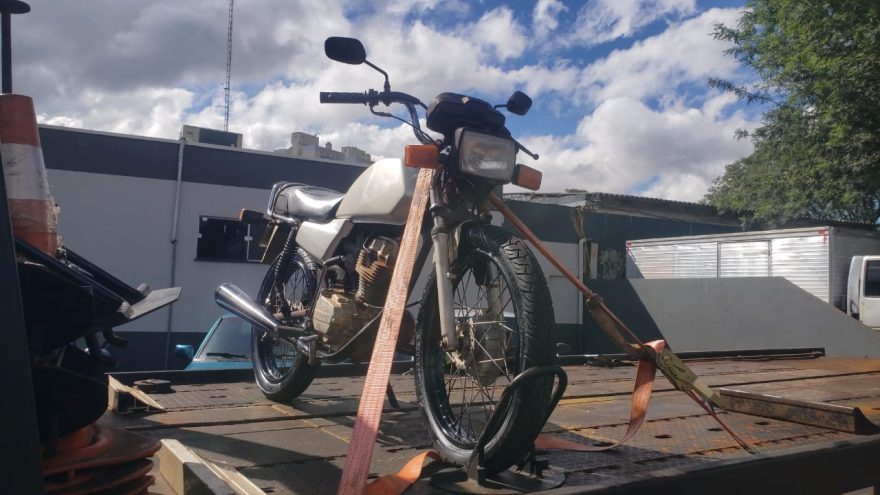 Homem em posse de motocicleta furtada é detido pela PM