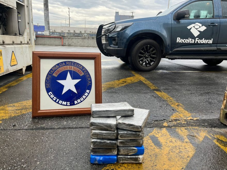 Receita Federal apreende 12 kg de cocaína no Porto de Paranaguá
