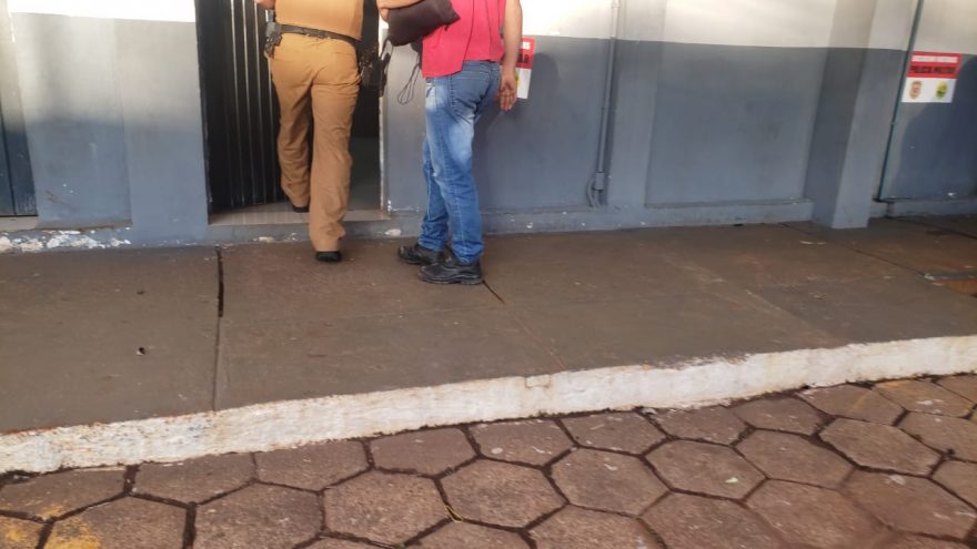 Homem é detido por furto de carga