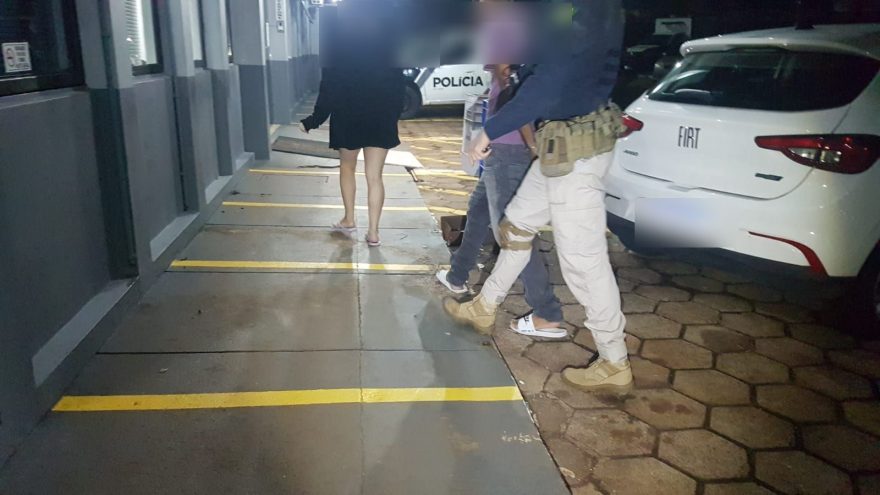 Casal é preso pela PRF com drogas em carro de aplicativo