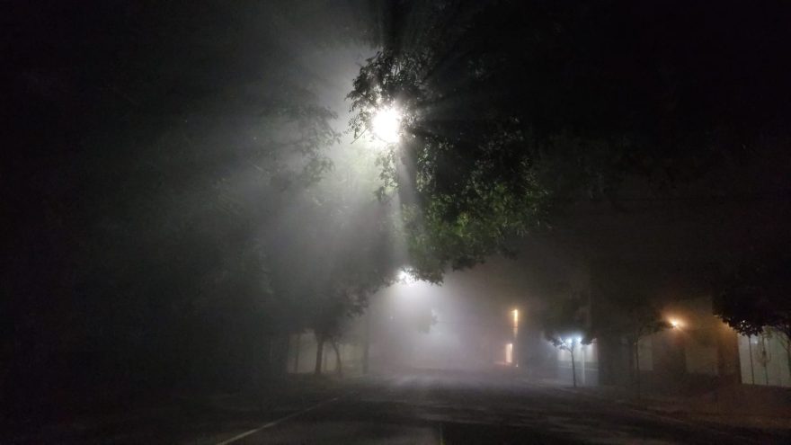 Densa neblina é registrada em Cascavel na madrugada e manhã desta quinta-feira