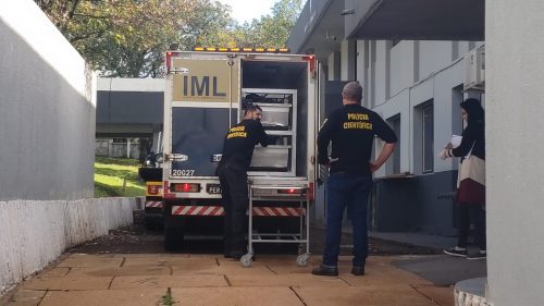 Após manutenção em câmara fria do IML de Toledo, corpos são transladados para Cascavel