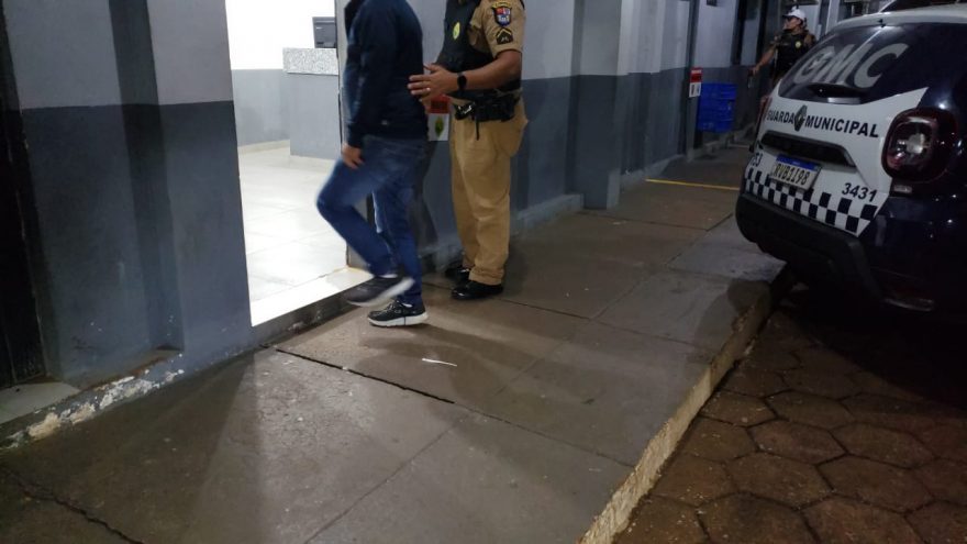 Homem é detido por crime de trânsito ao se envolver em acidente em Cascavel
