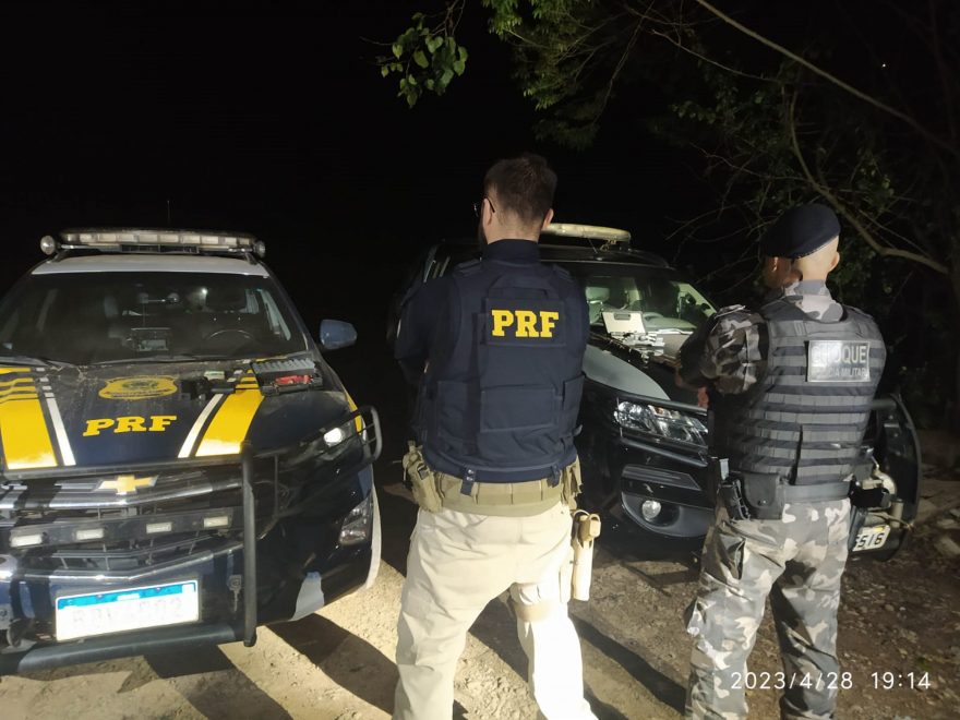 Quadrilha suspeita de roubo a ônibus é detida em ação conjunta