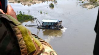 Investigação: garimpo em área yanomami é mantido por crime organizado