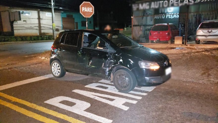 Motociclista fica ferido em acidente de trânsito na Rua Jorge Lacerda