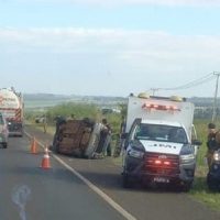 Imagem referente a Homem que roubou veículo de servidora em Cascavel morre após capotamento na BR-376, em Paranavaí