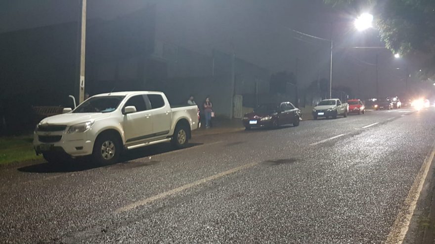 Engavetamento entre cinco carros é registrado na Rua Olindo Periolo