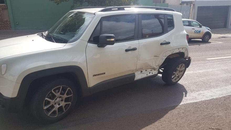 Equinox e Jeep se envolvem em acidente no Centro