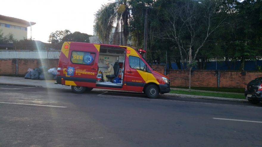 Adolescente sofre corte no olho durante atividade física no colégio