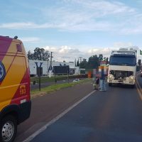 Imagem referente a Homem fica em estado grave após ser atropelado por caminhão na BR-277
