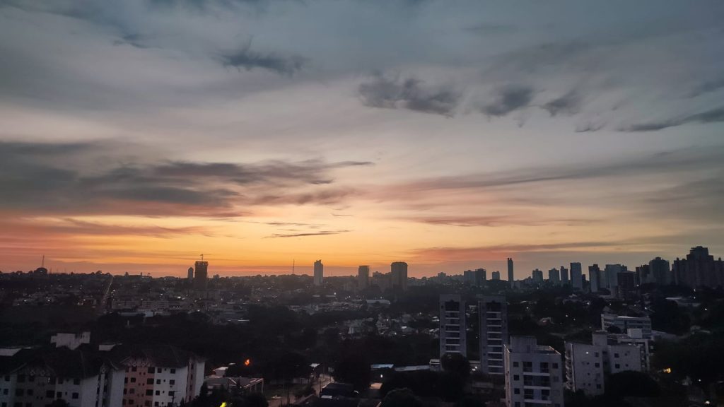 Previsão de clima quente e sol neste sábado em Cascavel
