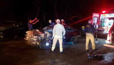 Imagem referente a Grave colisão deixa um morto e sete vítimas graves no trevo da BR-369 com a PR-573