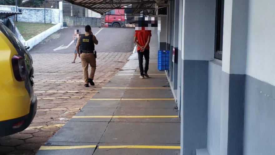 Homem é detido por agressão no Riviera