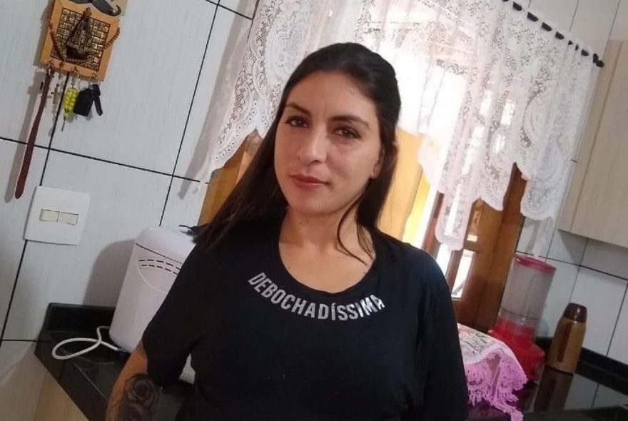 Familiares procuram por Paula Juliane Gomes da Silva Fogaça que está desaparecida