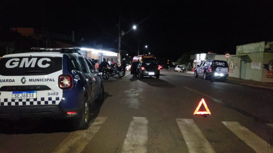 Acidente deixa agente da Guarda Municipal ferido na Rua Leonardo da Vinci