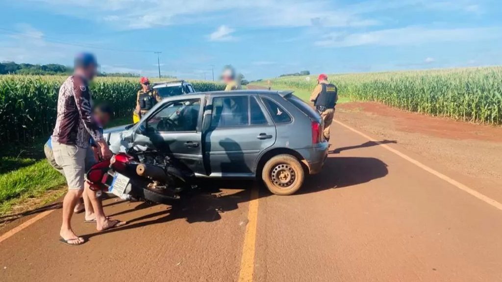 Jovem fica gravemente ferido em acidente de entre moto e carro na PR-467