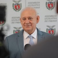 Imagem referente a ALEP: Gastos milionários em cargos comissionados afetam poder de compra dos paranaenses