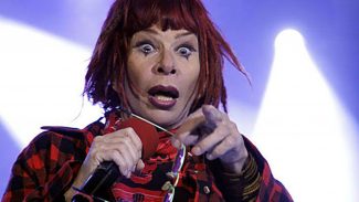 Atingida pela censura, Rita Lee modernizou a música brasileira