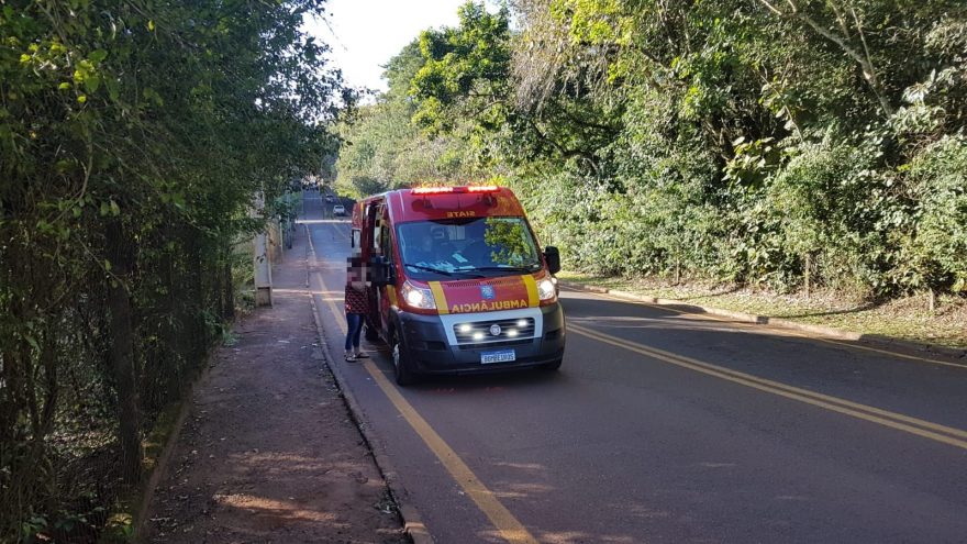 Adolescente fica ferido ao cair de bicicleta na Região do Lago