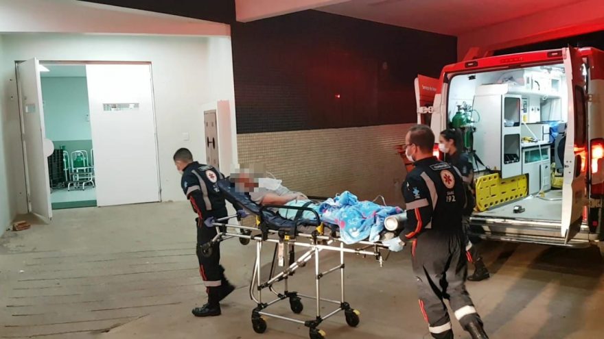 Mulher em crise convulsiva precisa ser entubada no Santo Onofre