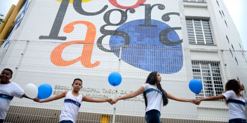 Alerj propõe ações para combater violência nas escolas Imagem referente a Alerj propõe ações para combater violência nas escolas