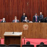 TSE multa parlamentares por divulgarem fake news contra Lula