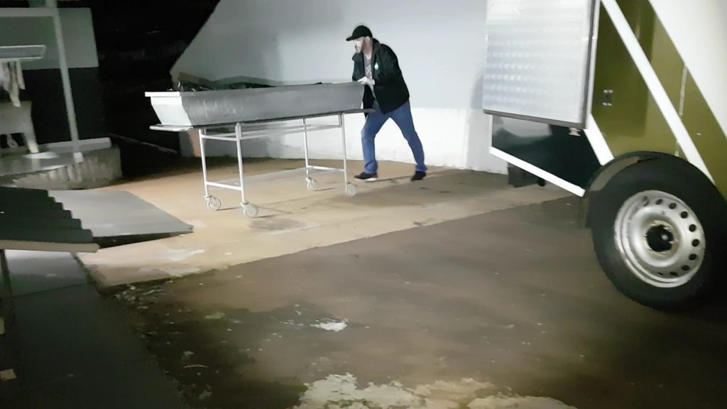 Chega ao IML o corpo de Blaz Gustavo Benitez, vítima de acidente de moto em Santa Tereza do Oeste