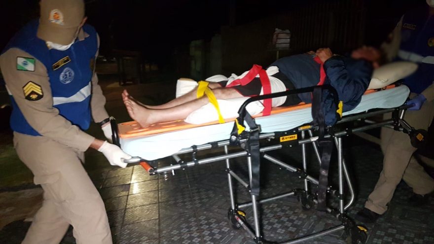 Homem fica ferido ao sofrer queda em residência no Floresta