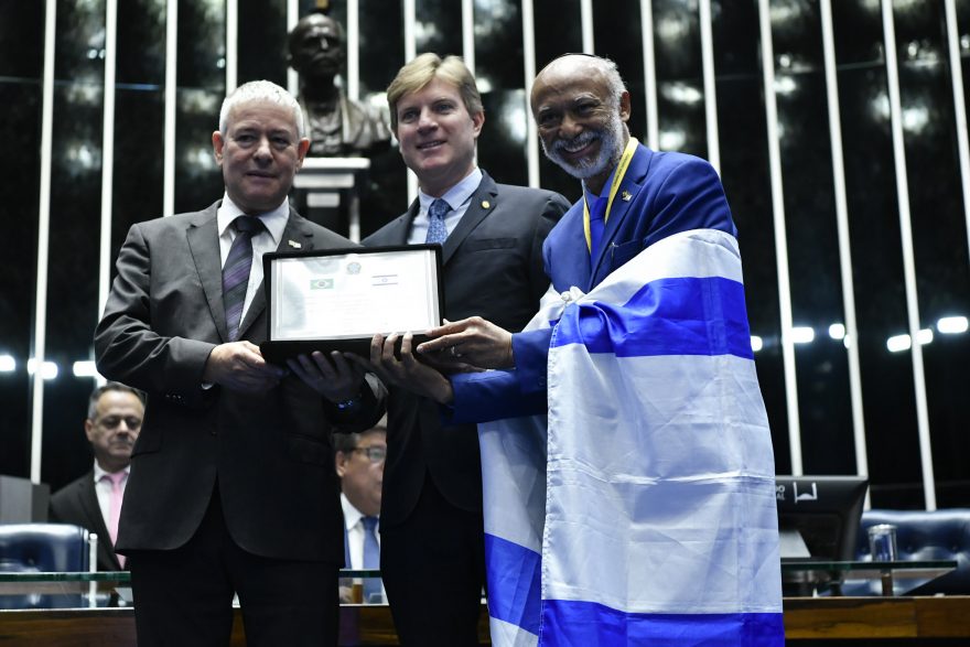 Deputado paranaense destaca relações Brasil-Israel em Sessão Solene no Senado