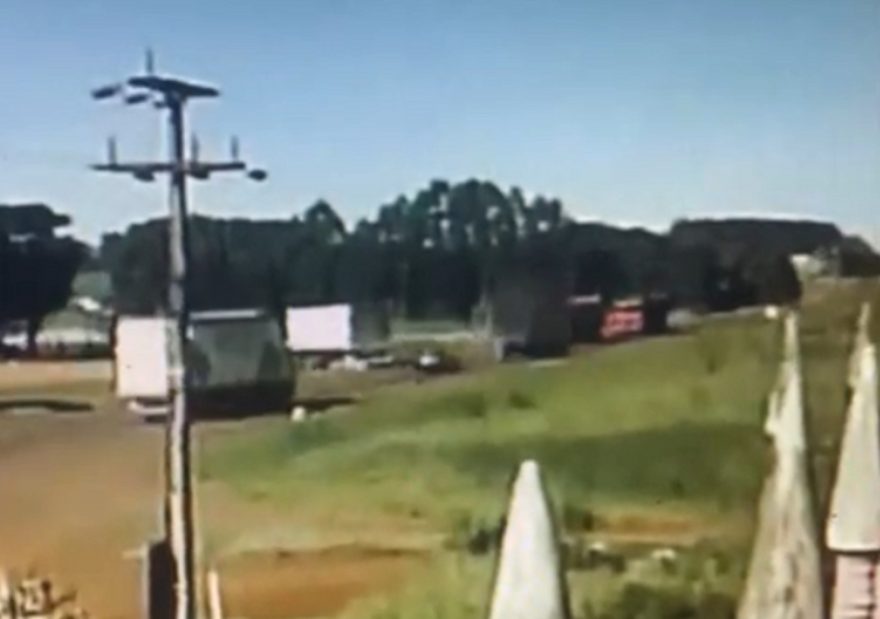 Acidente com morte na BR-369: Vídeo mostra colisão frontal entre carretas