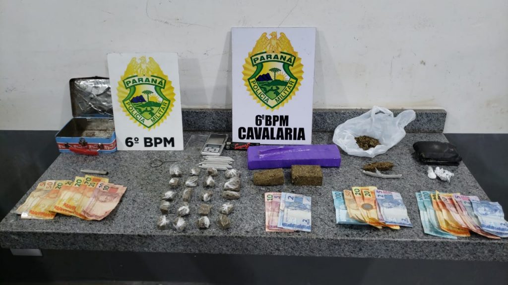 Cavalaria fecha ponto de tráfico de drogas no bairro Interlagos e quatro são encaminhados