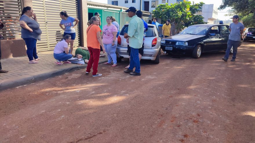 Mulher é atropelada após colisão entre carros no Brasmadeira