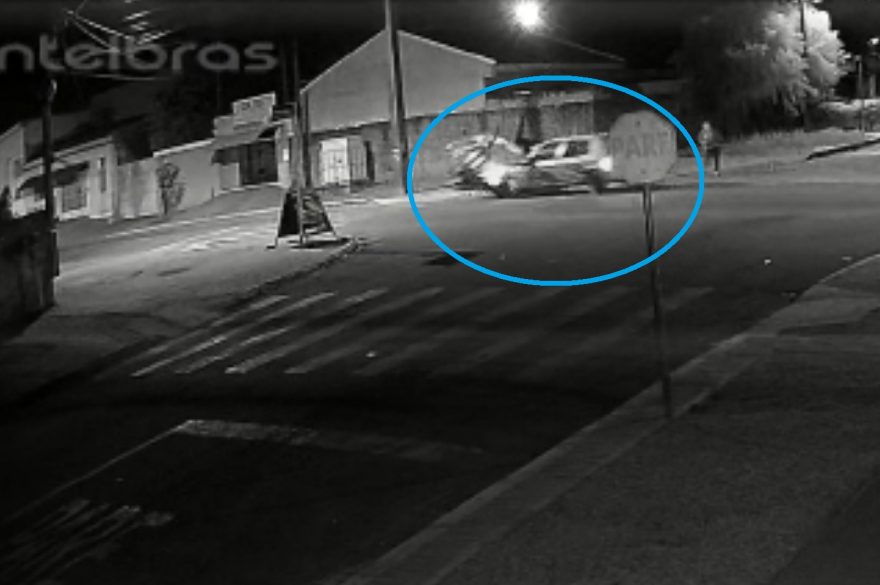 Câmeras registram acidente que deixou motociclista ferido no Cascavel Velho
