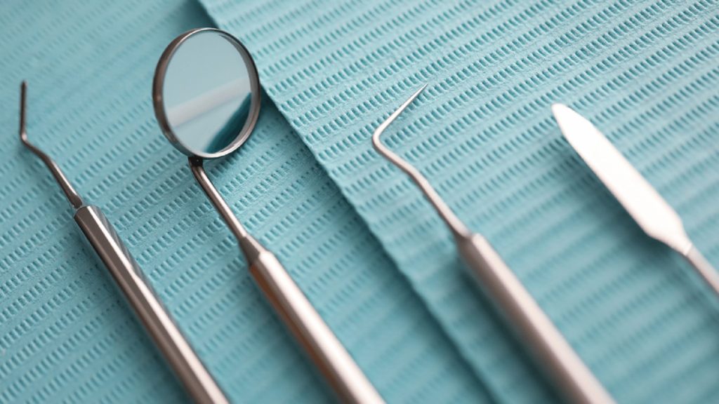 Município pode gastar até R$ 390 mil em material odontológico para unidades de saúde