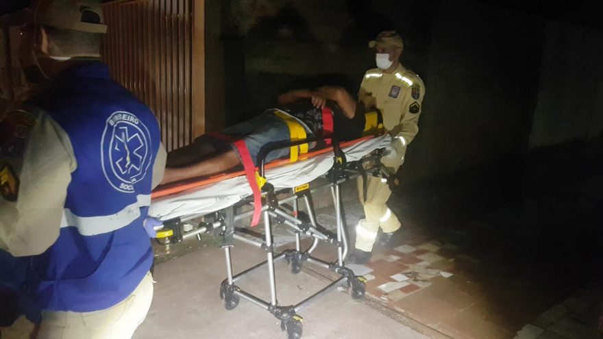 Idoso sofre queda de escada no Santa Felicidade