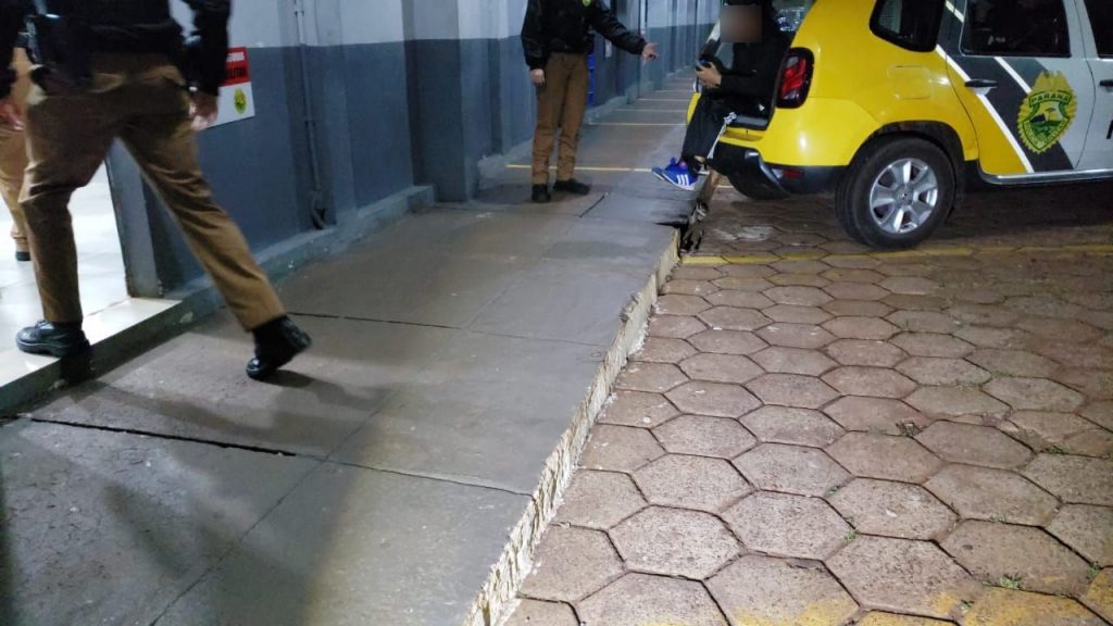 Homem é detido no Santa Felicidade acusado de violência doméstica