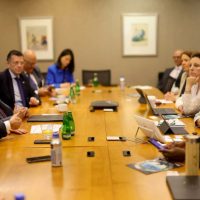 Com contas públicas equilibradas, Paraná se fortalece na vitrine de parcerias internacionais