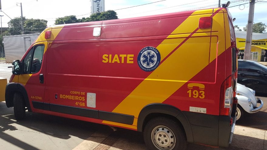 Idosa com dor nas costas mobiliza Siate na Avenida Tito Muffato